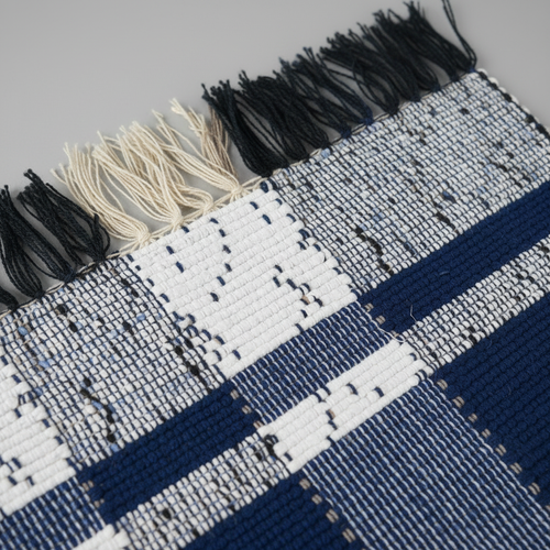 Kit 3 Tapetes Artesanais em Malha Azul e Branco
